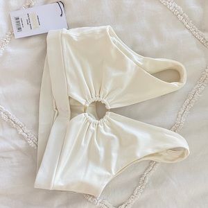 Whitney Simmons Gymshark Sports bra